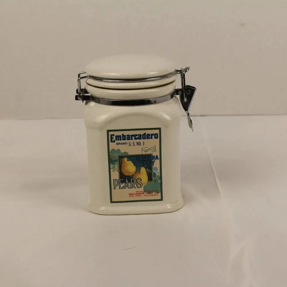 Embarcadero Canister